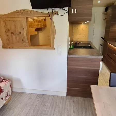 Centre Station: Altineige Cosy Pour 4 *