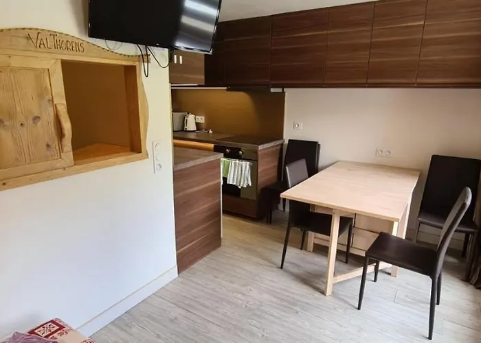 Centre Station: Altineige Cosy Pour 4