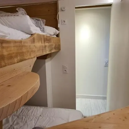 Centre Station: Altineige Cosy Pour 4 * Val Thorens